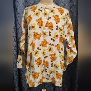 Addiction Paws Graphic Shirt